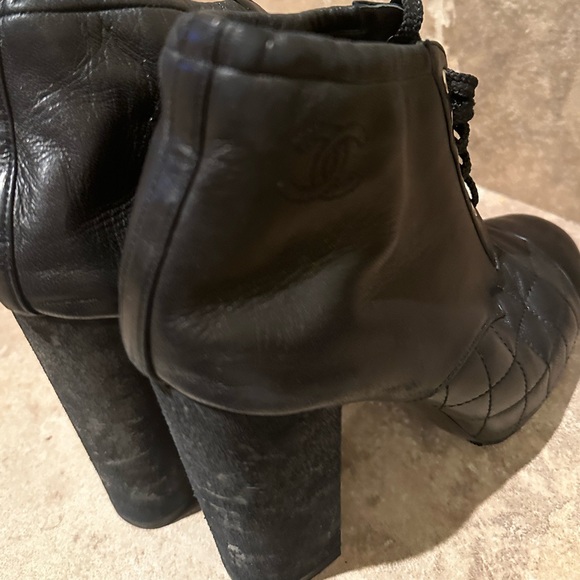 Chanel Interlocking CC Logo Leather Lace-Up Boots size 36.5 Great condition - Picture 8 of 15